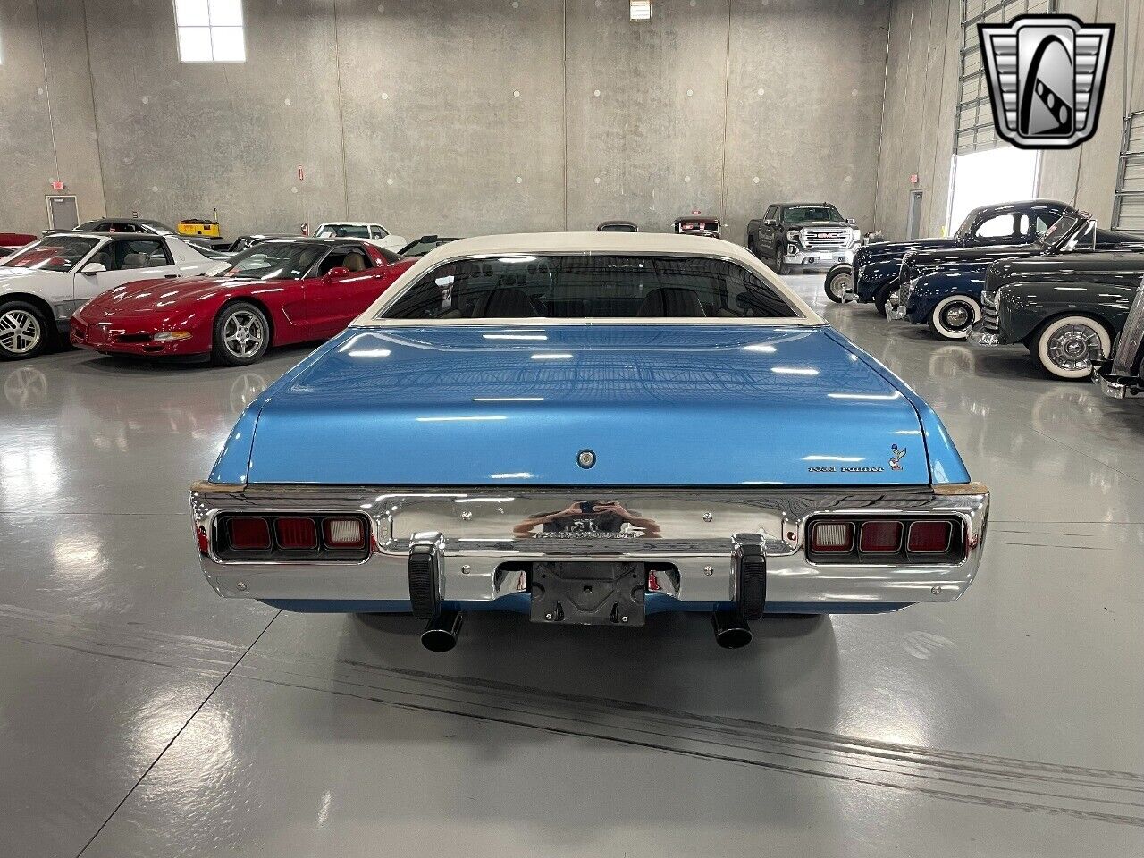 Plymouth-Road-Runner-1973-Blue-White-91604-4