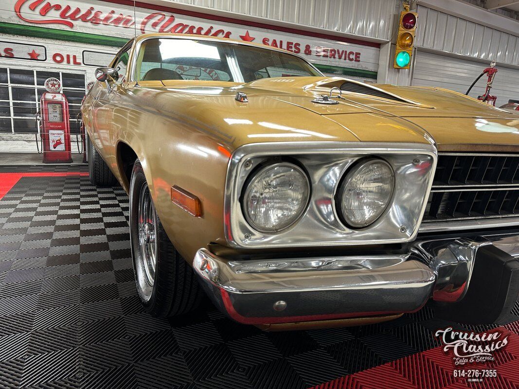 Plymouth-Road-Runner-1973-Gold-Tan-19232-3