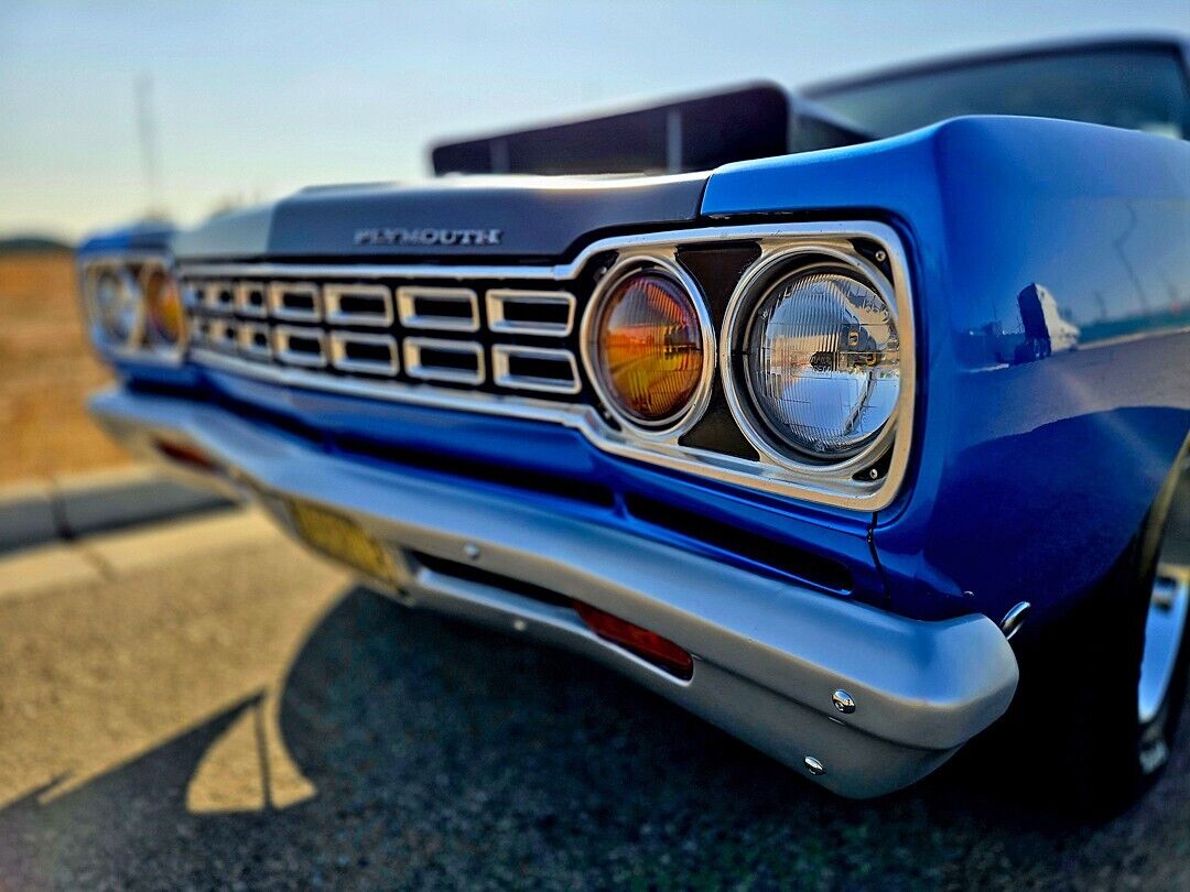 Plymouth-Road-Runner-Coupe-1968-Blue-Black-37358-14