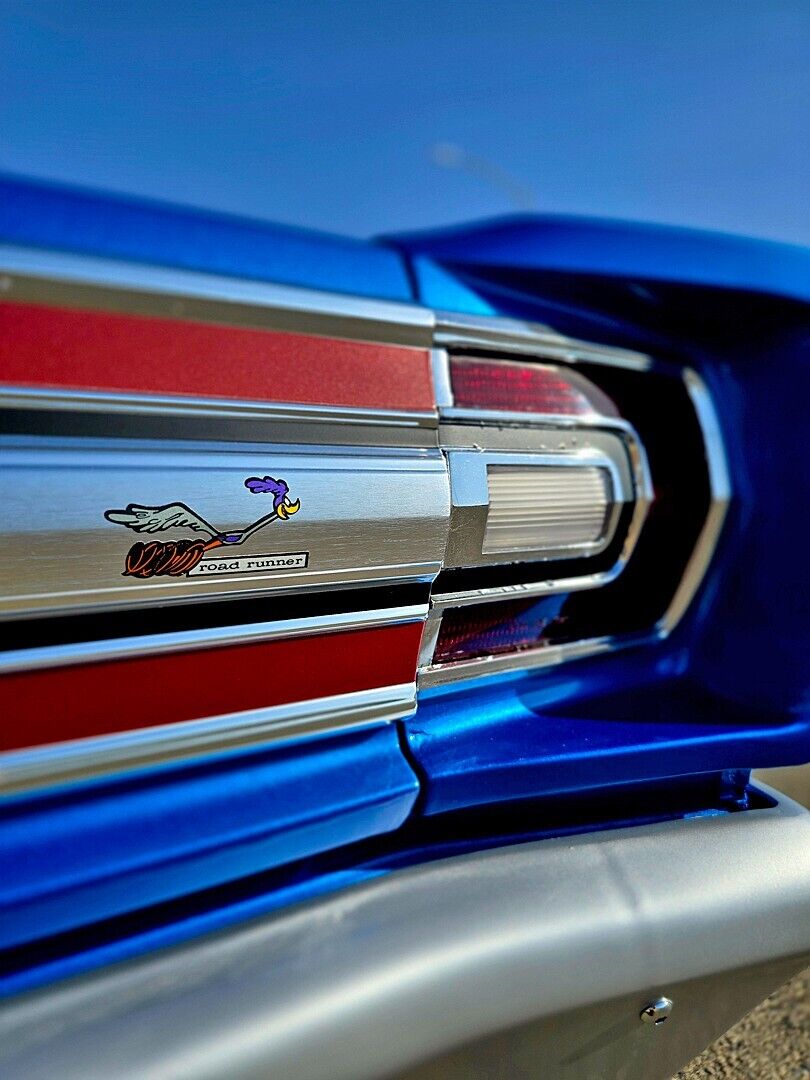 Plymouth-Road-Runner-Coupe-1968-Blue-Black-37358-19