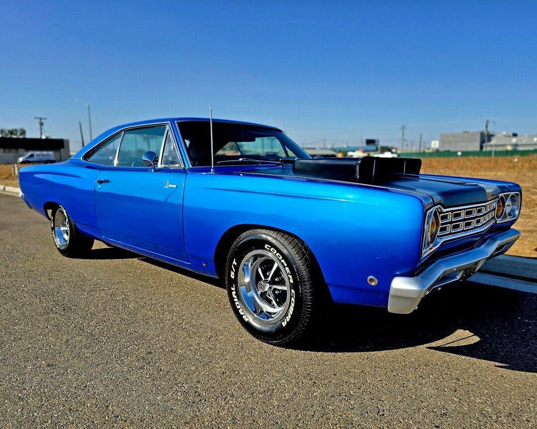 Plymouth-Road-Runner-Coupe-1968-Blue-Black-37358-4