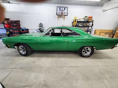 Plymouth-Road-Runner-Coupe-1969-Green-Black-16-1