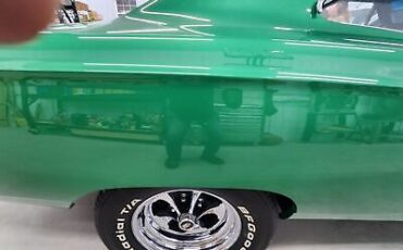 Plymouth-Road-Runner-Coupe-1969-Green-Black-16-6