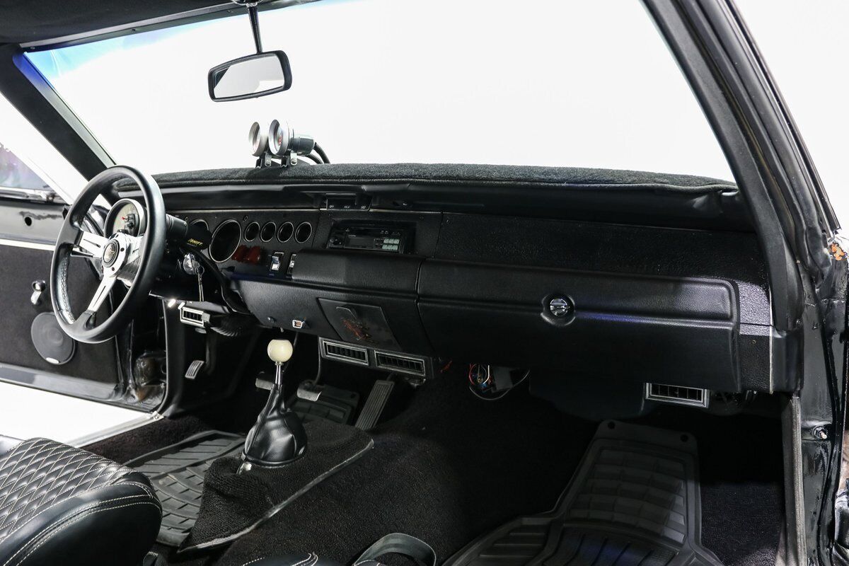 Plymouth-Road-Runner-Coupe-1970-Black-Black-151854-18