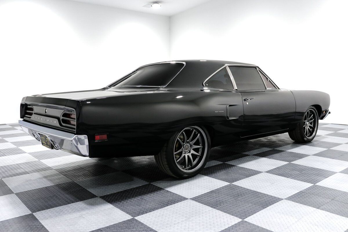 Plymouth-Road-Runner-Coupe-1970-Black-Black-151854-8