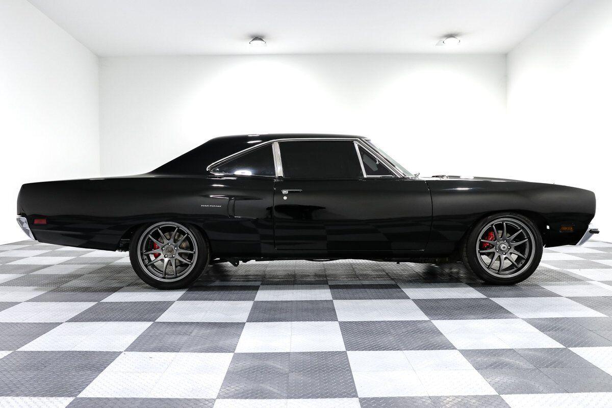 Plymouth-Road-Runner-Coupe-1970-Black-Black-151854-9