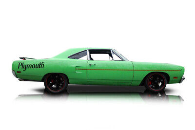 Plymouth-Road-Runner-Coupe-1970-Green-Black-2-1