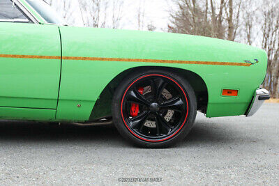 Plymouth-Road-Runner-Coupe-1970-Green-Black-2-10