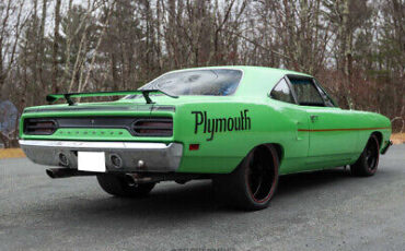 Plymouth-Road-Runner-Coupe-1970-Green-Black-2-7