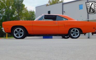 Plymouth-Road-Runner-Coupe-1970-Orange-Black-157056-3