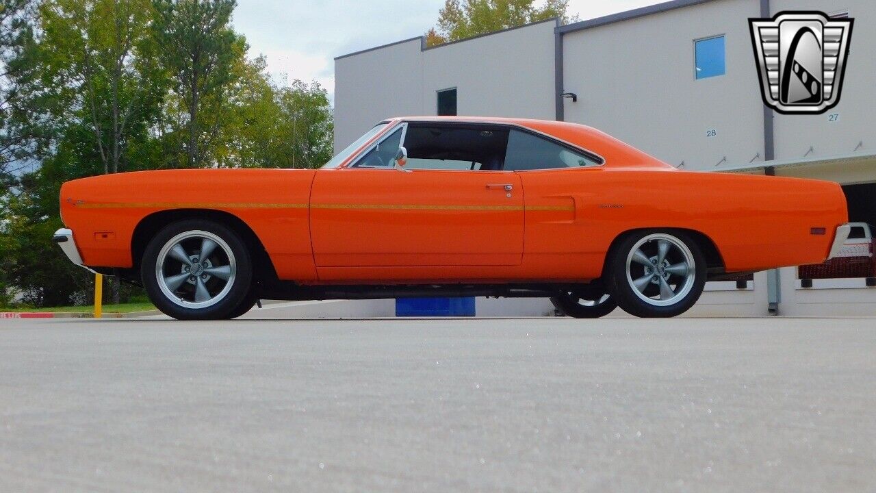 Plymouth-Road-Runner-Coupe-1970-Orange-Black-157056-3