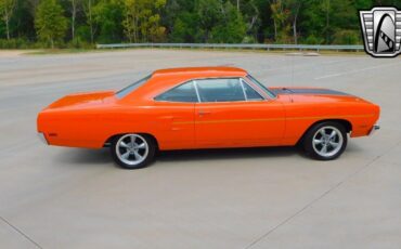 Plymouth-Road-Runner-Coupe-1970-Orange-Black-157056-5