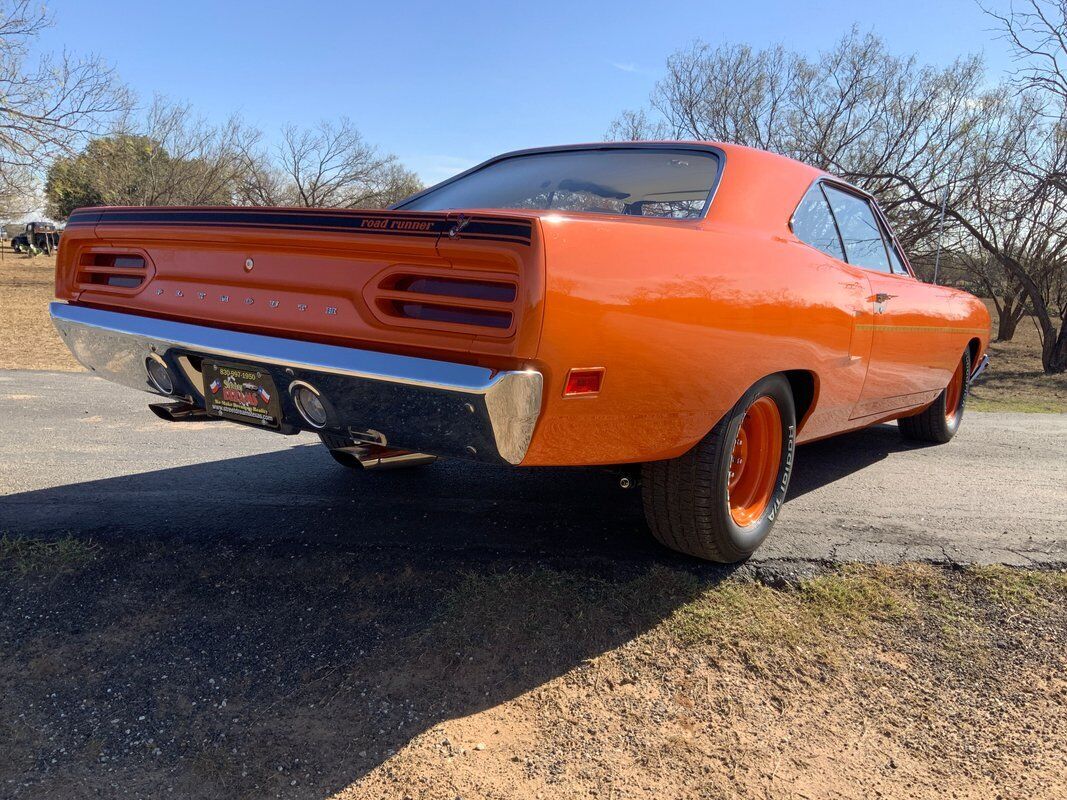 Plymouth-Road-Runner-Coupe-1970-Orange-White-0-5