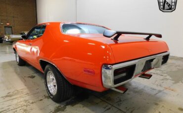 Plymouth-Road-Runner-Coupe-1972-Orange-Black-101451-2