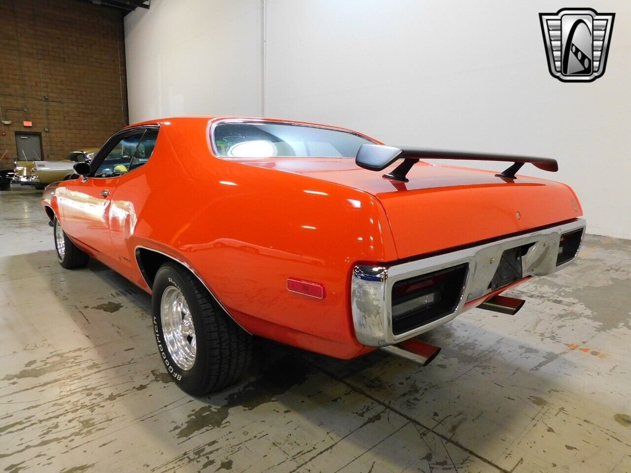 Plymouth-Road-Runner-Coupe-1972-Orange-Black-101451-2