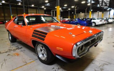 Plymouth-Road-Runner-Coupe-1972-Orange-Black-101451-5