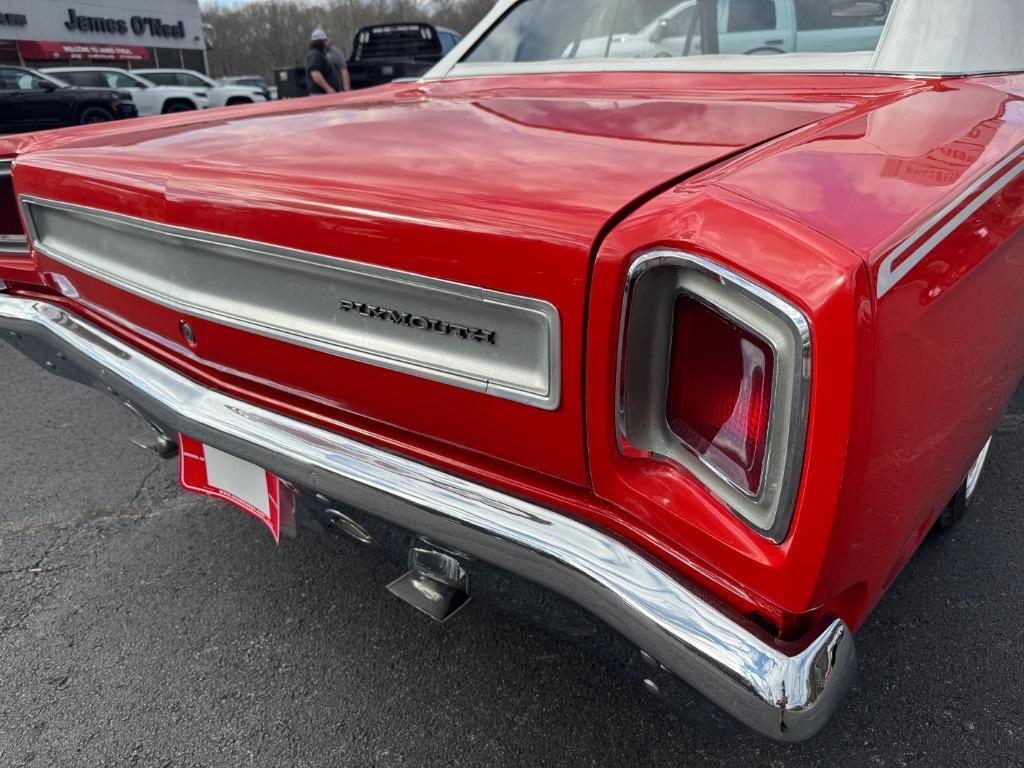 Plymouth-Satellite-1969-Orange-White-0-27