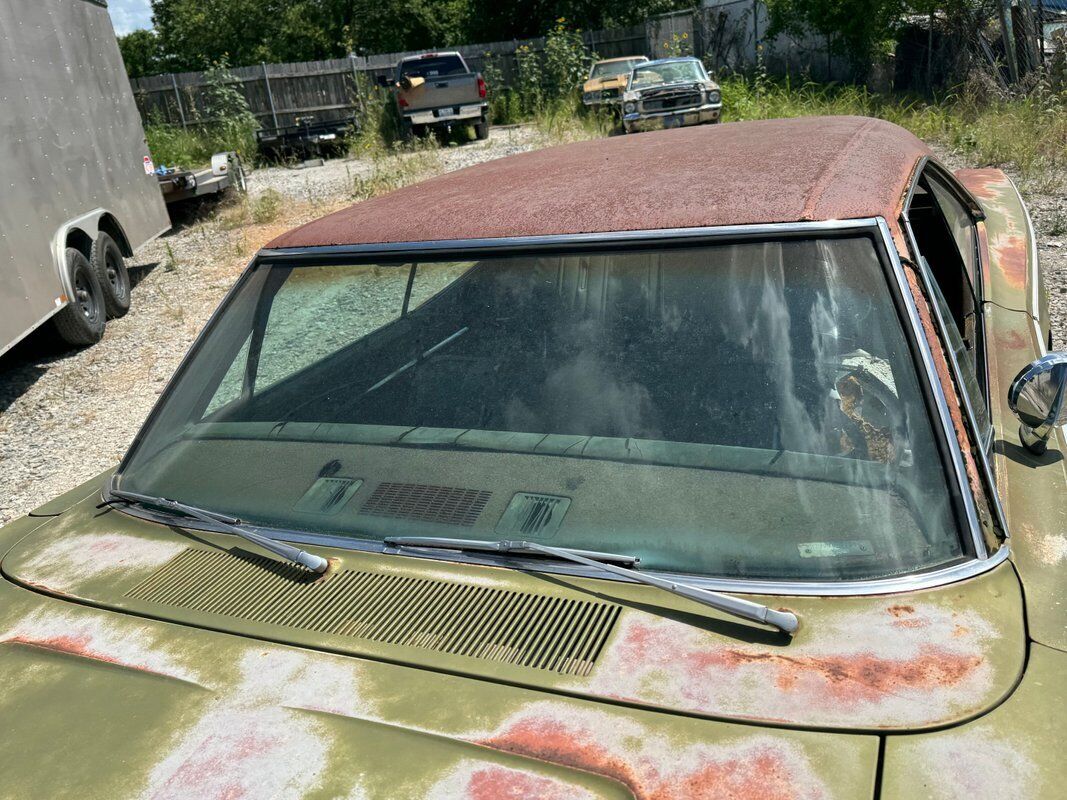 Plymouth-Satellite-1970-Green-Green-0-35