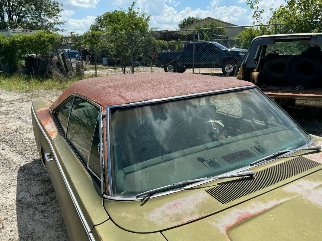 Plymouth-Satellite-1970-Green-Green-0-37