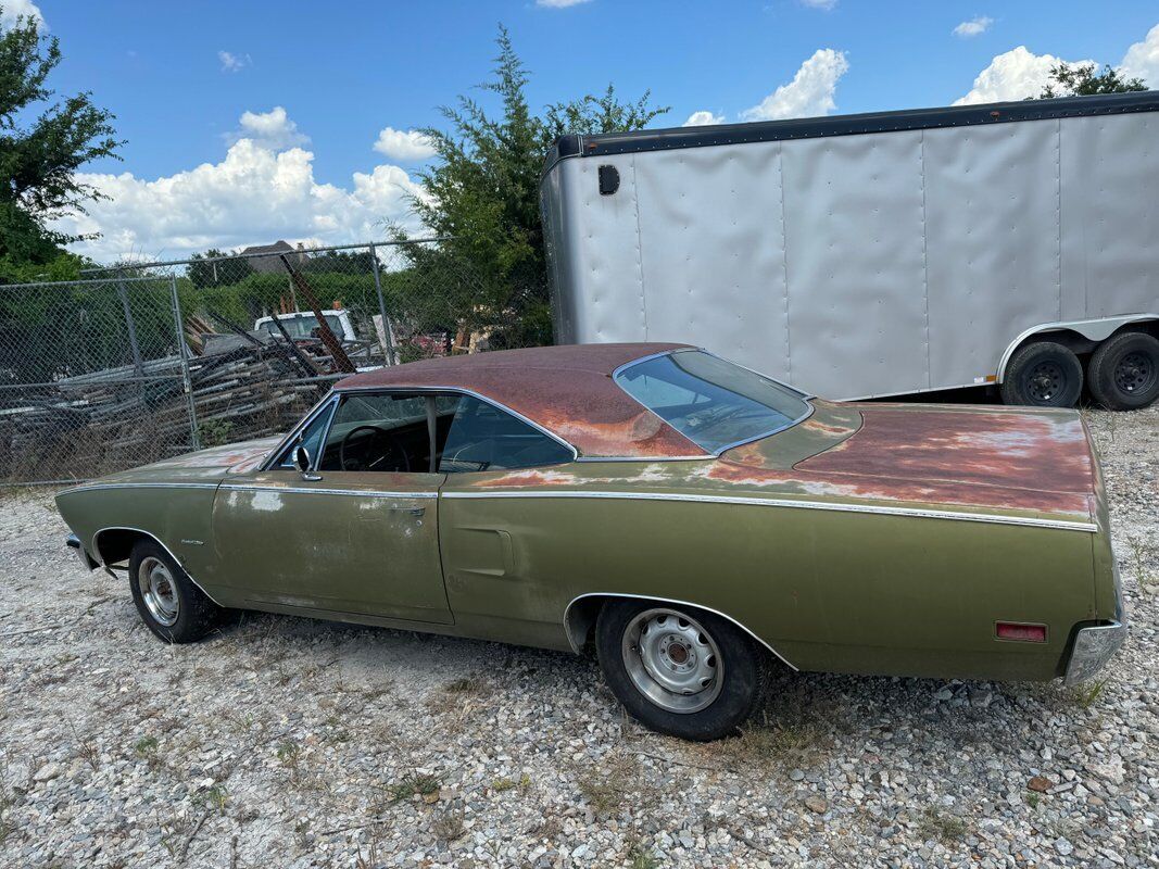 Plymouth-Satellite-1970-Green-Green-0-4