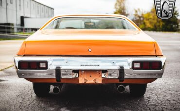 Plymouth-Satellite-1973-Orange-Cream-28542-6