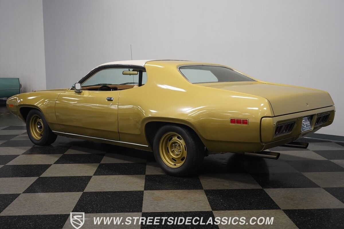 Plymouth-Satellite-Coupe-1971-Gold-White-50364-10