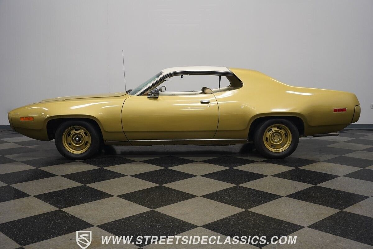 Plymouth-Satellite-Coupe-1971-Gold-White-50364-2