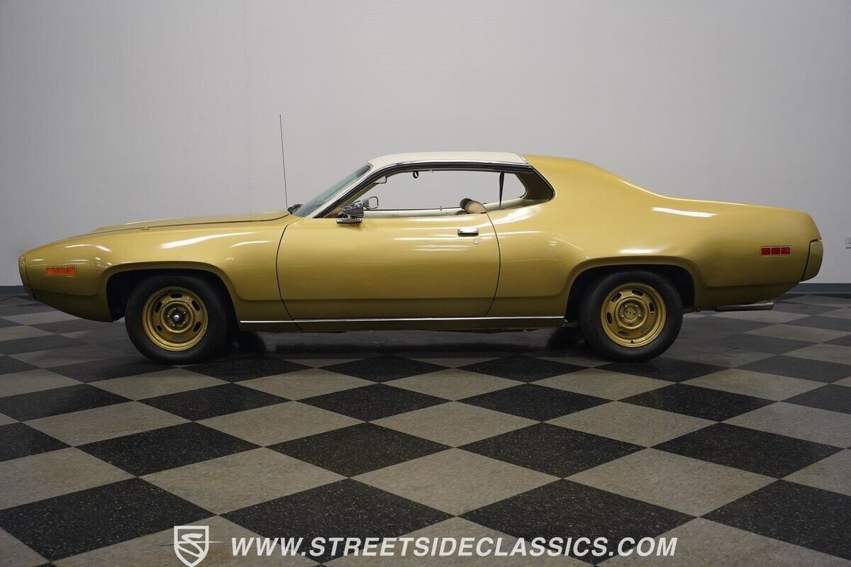 Plymouth-Satellite-Coupe-1971-Gold-White-50364-8