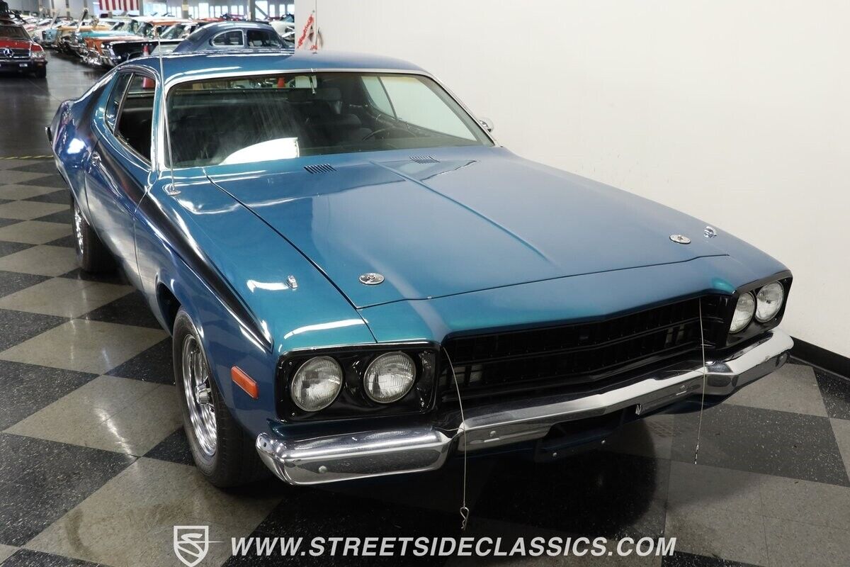 Plymouth-Satellite-Coupe-1973-Blue-Black-102269-14