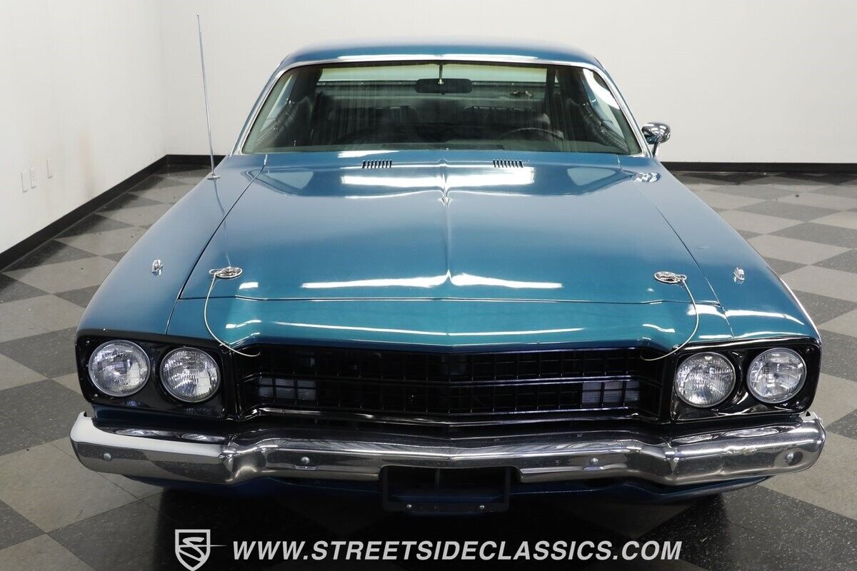 Plymouth-Satellite-Coupe-1973-Blue-Black-102269-15