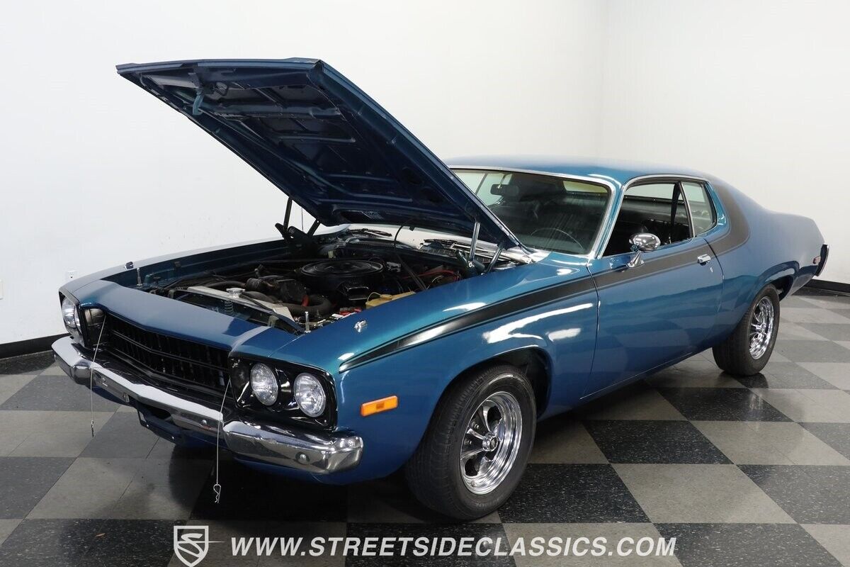 Plymouth-Satellite-Coupe-1973-Blue-Black-102269-29