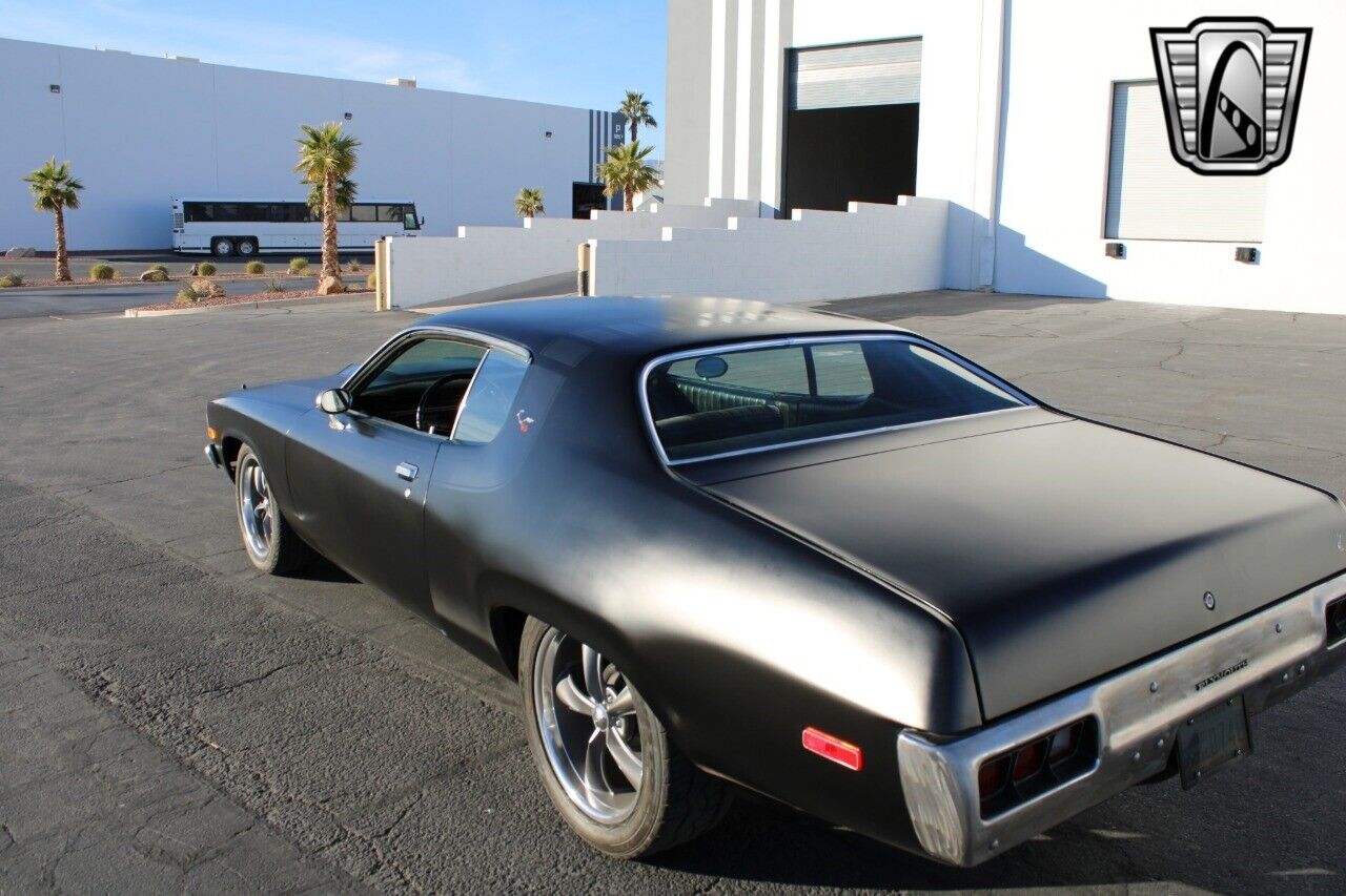 Plymouth-Satellite-Coupe-1974-Black-Black-27385-4