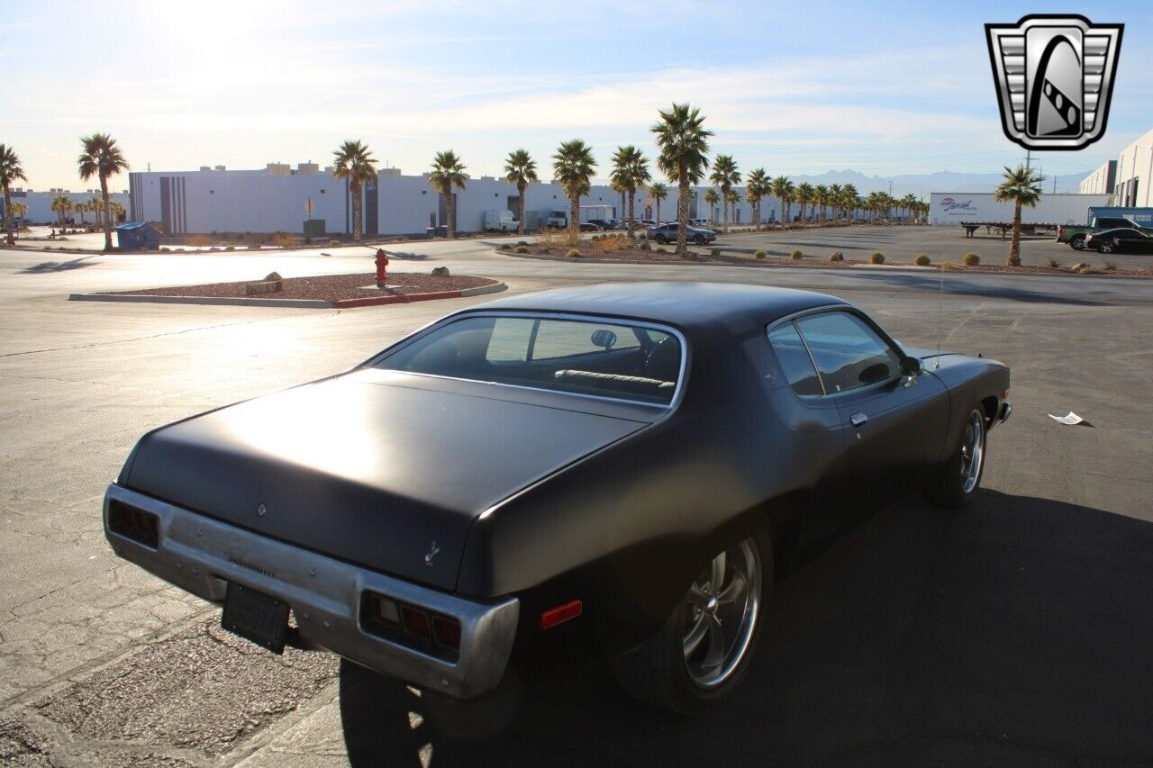 Plymouth-Satellite-Coupe-1974-Black-Black-27385-5