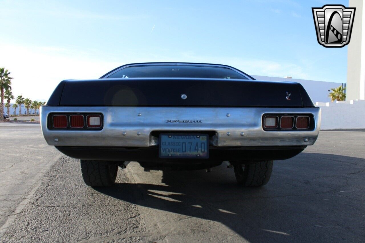 Plymouth-Satellite-Coupe-1974-Black-Black-27385-9