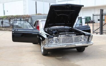 Plymouth-Savoy-Coupe-1963-Black-Red-64374-6