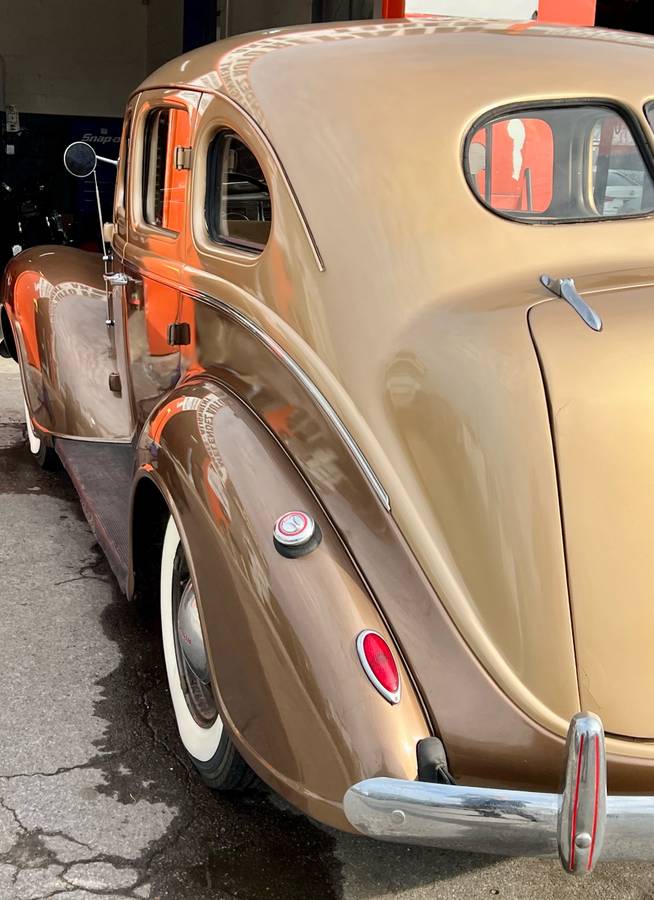 Plymouth-Sedan-1939-custom-28163-3