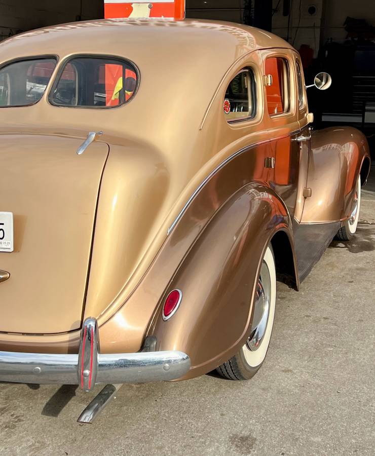 Plymouth-Sedan-1939-custom-28163-4