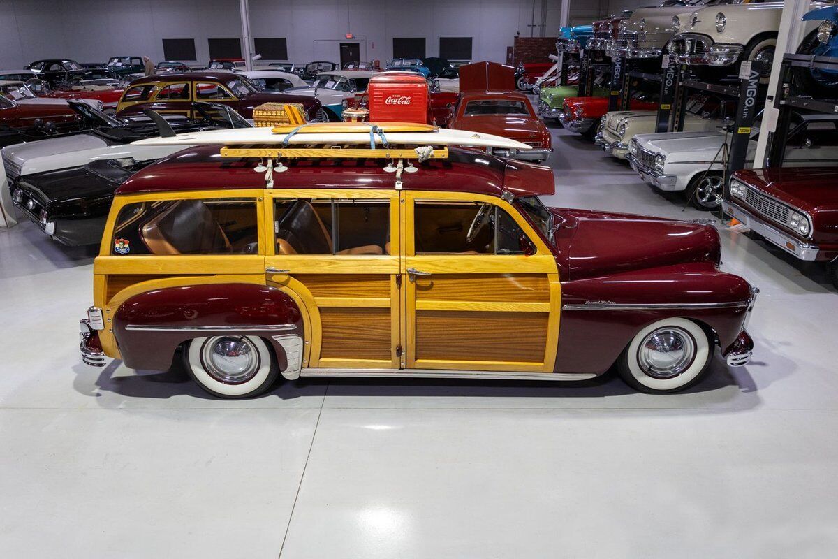 Plymouth-Special-Deluxe-Station-Wagon-Woody-Break-1949-Burgundy-Caramel-28093-8