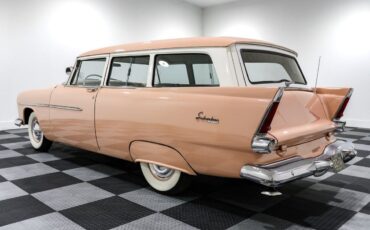 Plymouth-Suburban-Sport-Break-1956-Pink-beige-17247-4