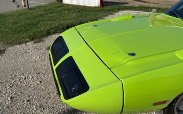 Plymouth-Superbird-1970-Green-Black-0-25