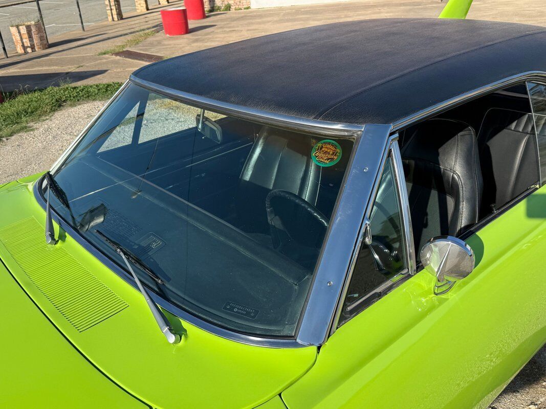 Plymouth-Superbird-1970-Green-Black-0-35