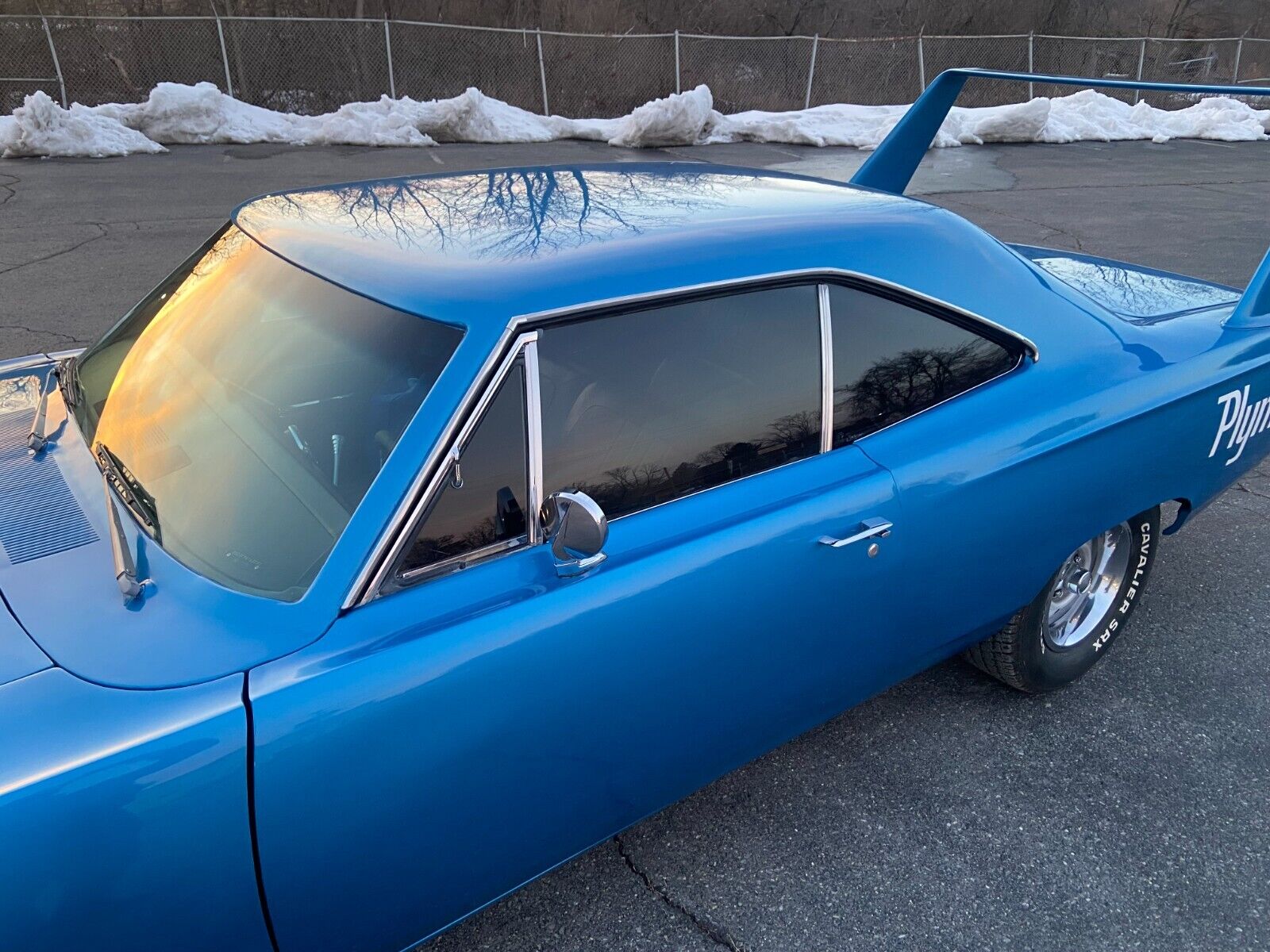 Plymouth-Superbird-Coupe-1970-Blue-Black-99999-19