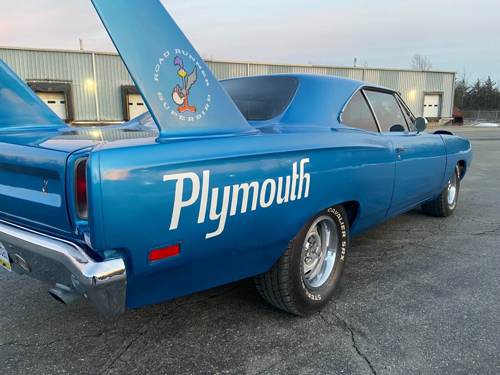 Plymouth-Superbird-Coupe-1970-Blue-Black-99999-23