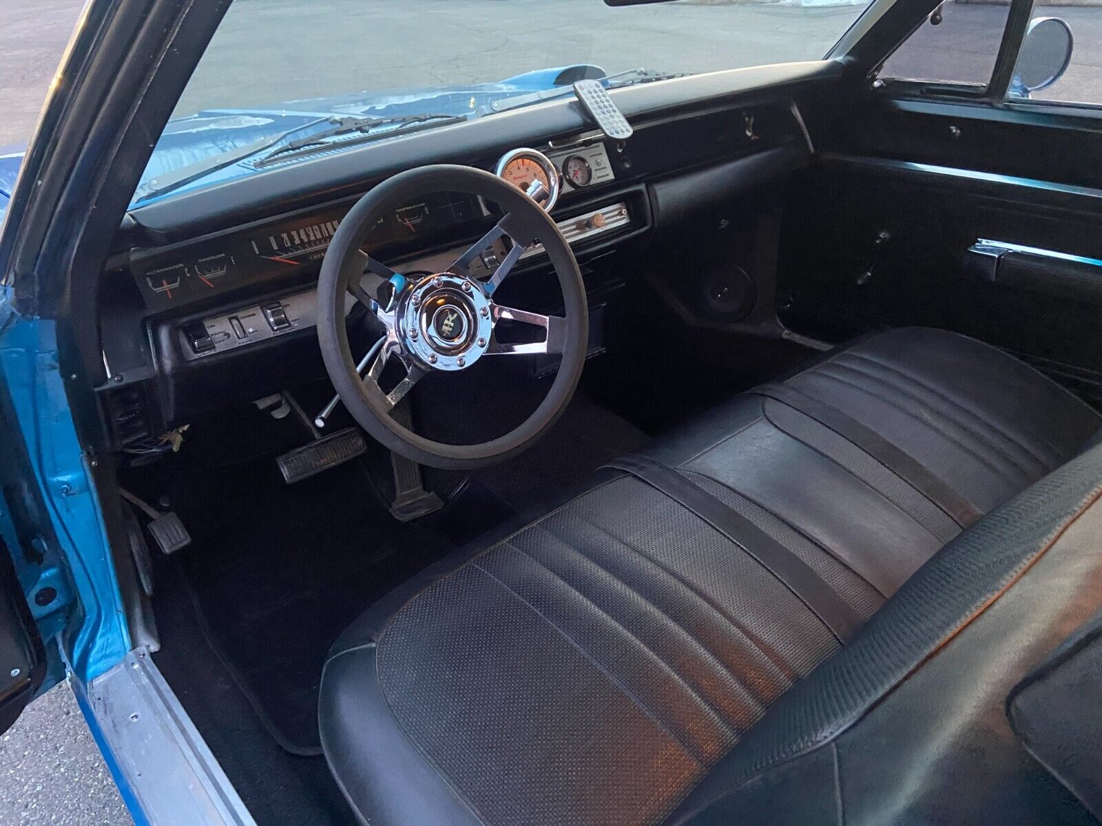 Plymouth-Superbird-Coupe-1970-Blue-Black-99999-30