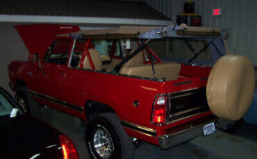 Plymouth-Trail-Duster-SUV-1979-Red-Tan-1267-14