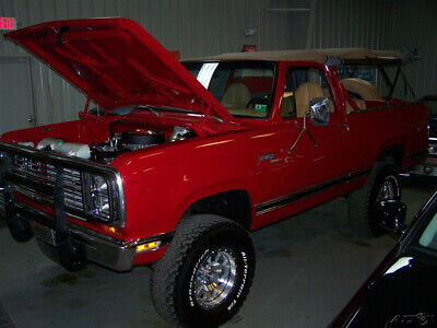 Plymouth-Trail-Duster-SUV-1979-Red-Tan-1267-15