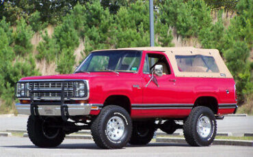 Plymouth-Trail-Duster-SUV-1979-Red-Tan-1267-2