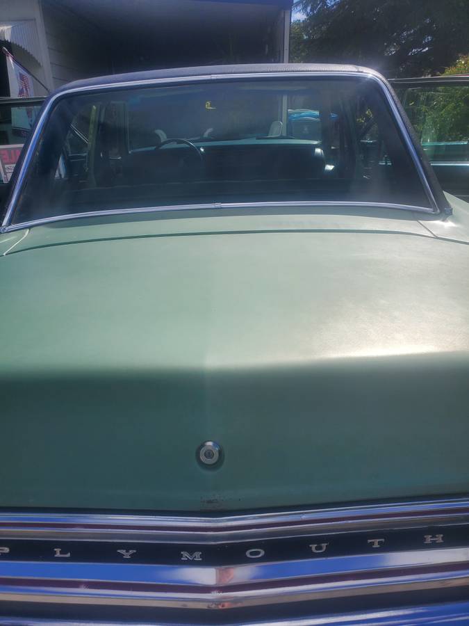 Plymouth-Valiant-1975-green-126896-11