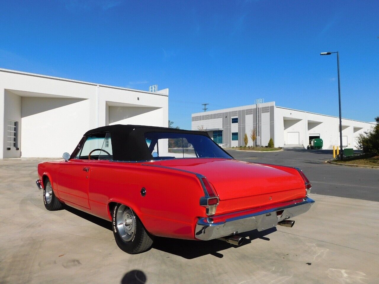 Plymouth-Valiant-Cabriolet-1966-Red-Black-259-7