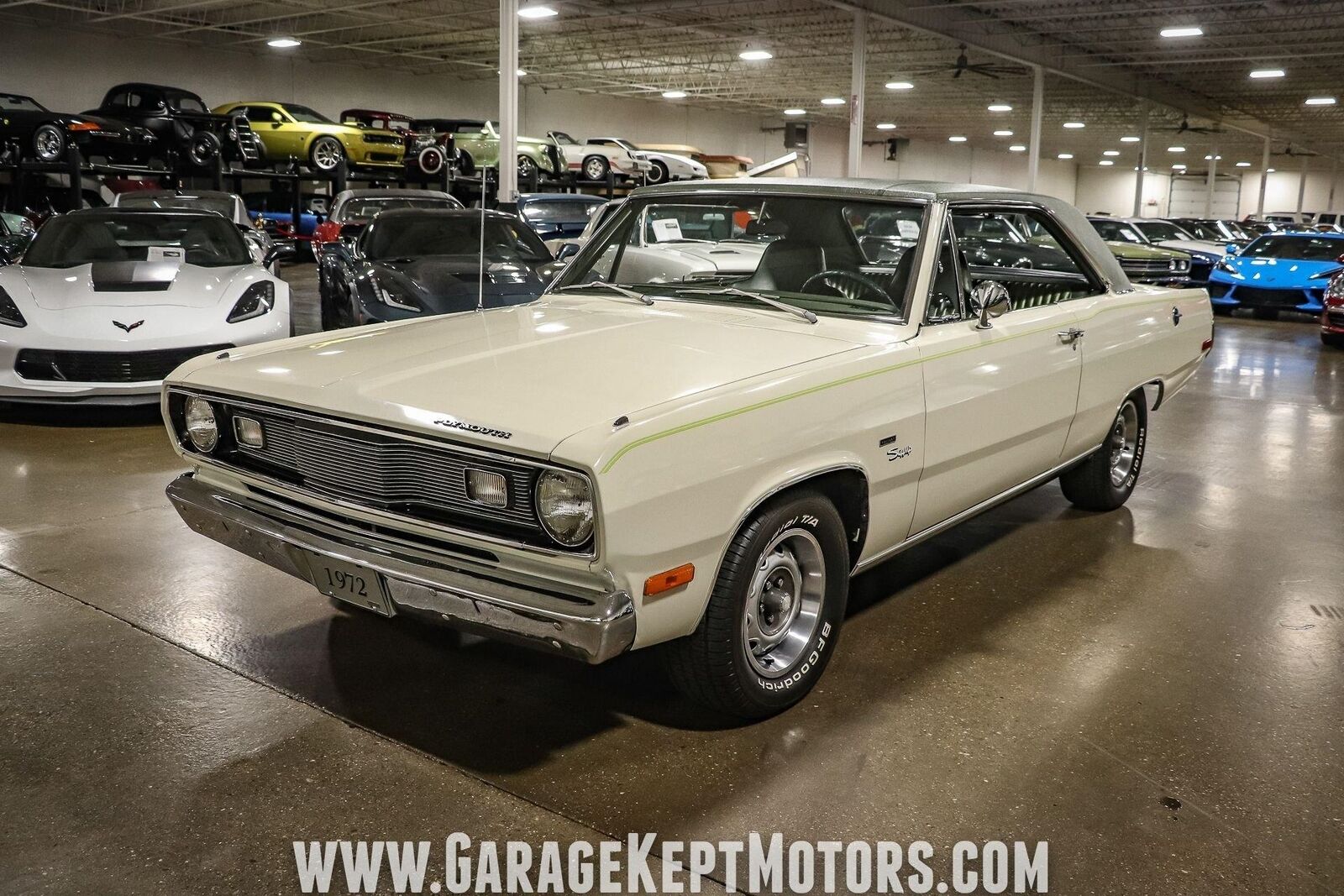 Plymouth-Valiant-Scamp-Coupe-1972-White-Green-28297-7